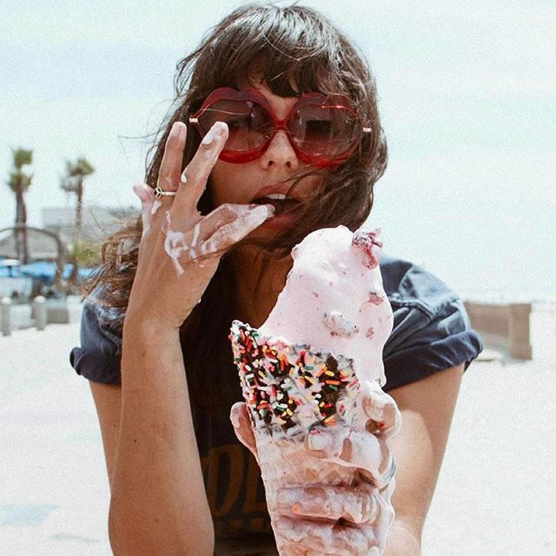 Gafas de sol de labios transparentes novedosas de gran tamaño C088