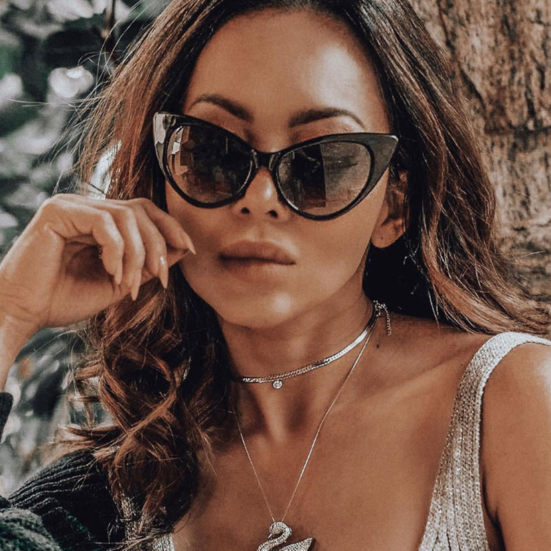 Gafas de sol de ojo de gato puntiagudas con punta caliente de celebridades 8371