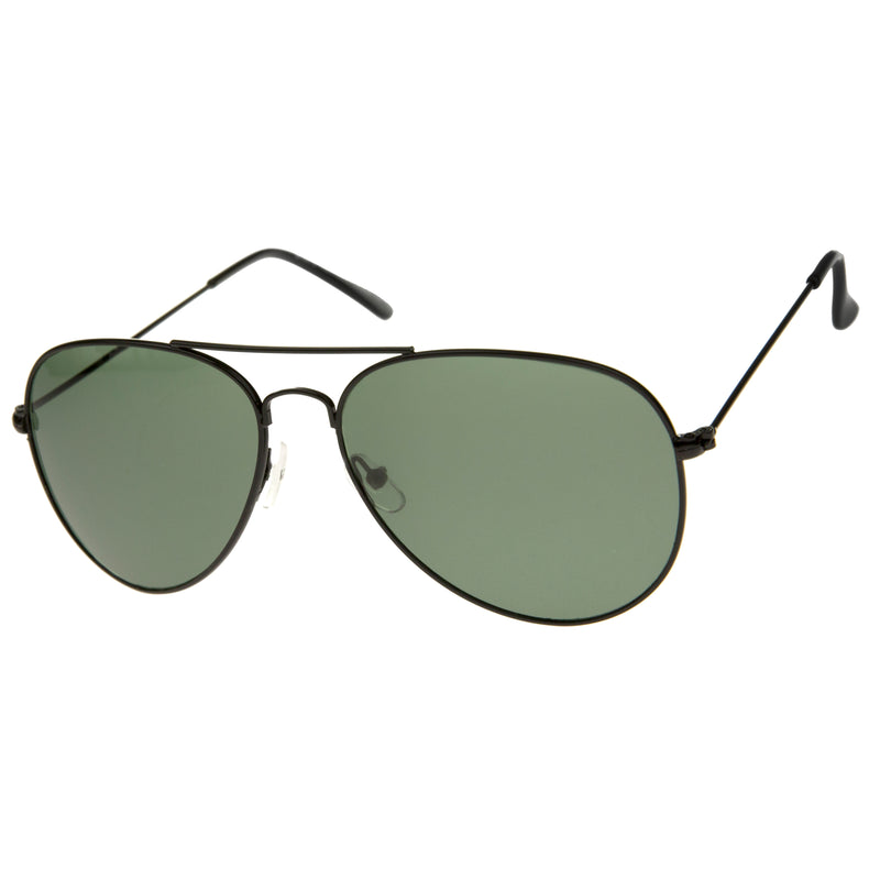Gafas de sol estilo aviador con lentes verdes y marco metálico completo con barra transversal clásica A293