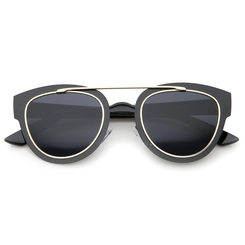 Gafas de sol modernas con barra transversal de metal cortada con láser A347