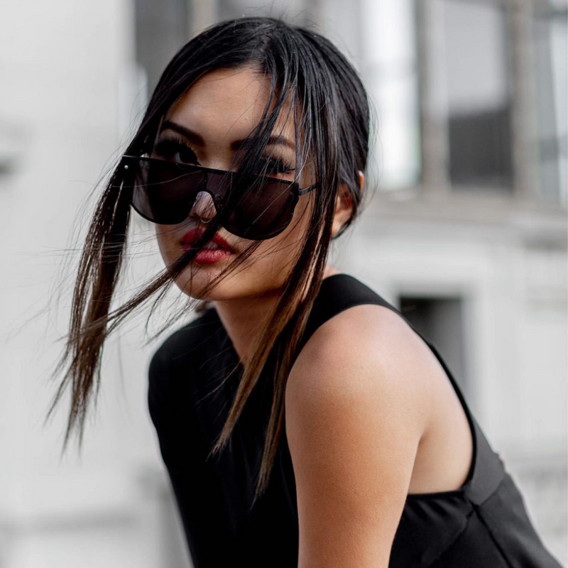 Elegantes gafas de sol de gran tamaño, sin montura, con parte superior plana y escudo cuadrado D106