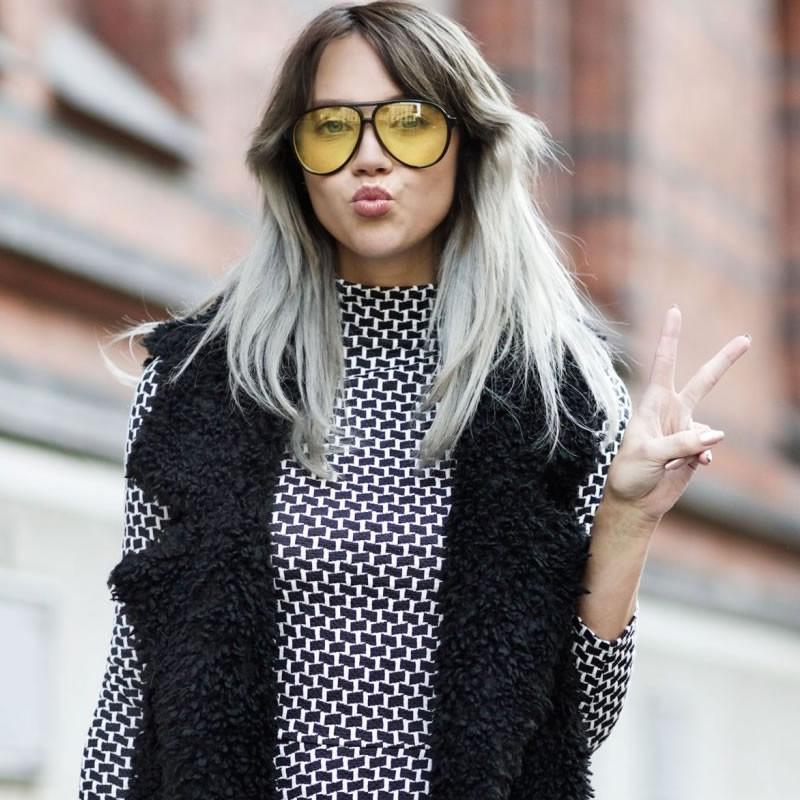 Discover more than 152 yellow sunglasses girl latest