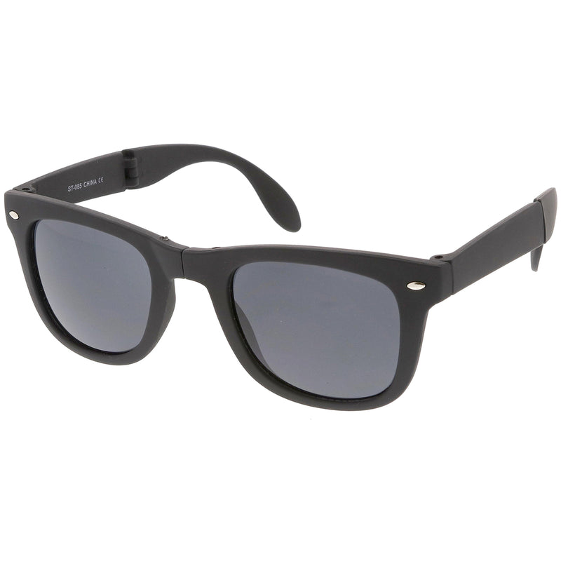 Limited Edition Folding Pocket Horned Rim Sunglasses + Case 8788